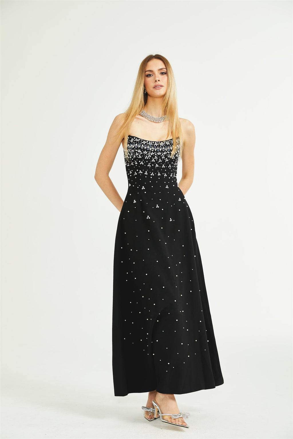 Vestido Maxi Adornado Para Noche De Gala Elegante Y Glamour