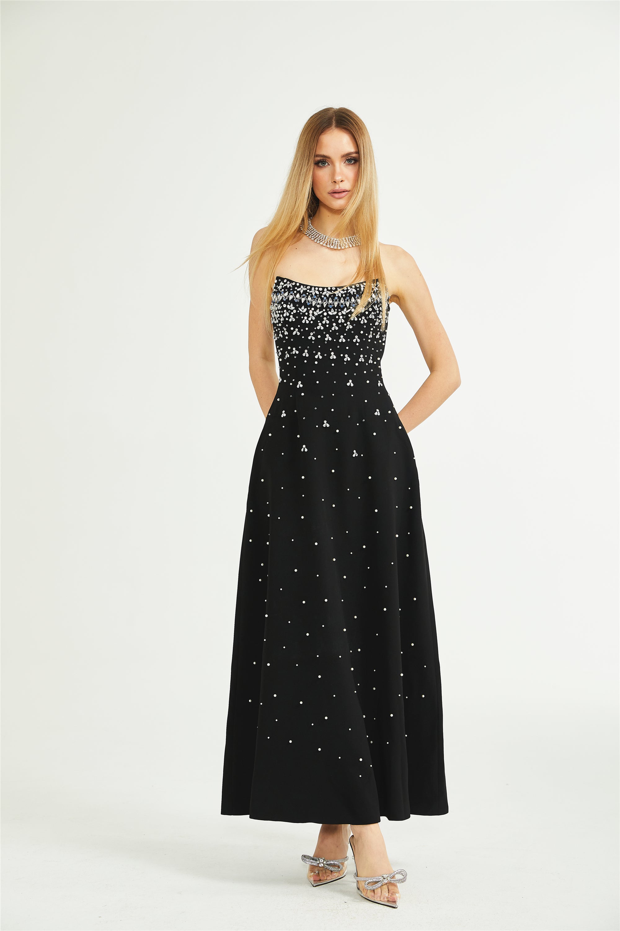 Vestido Maxi Adornado Para Noche De Gala Elegante Y Glamour