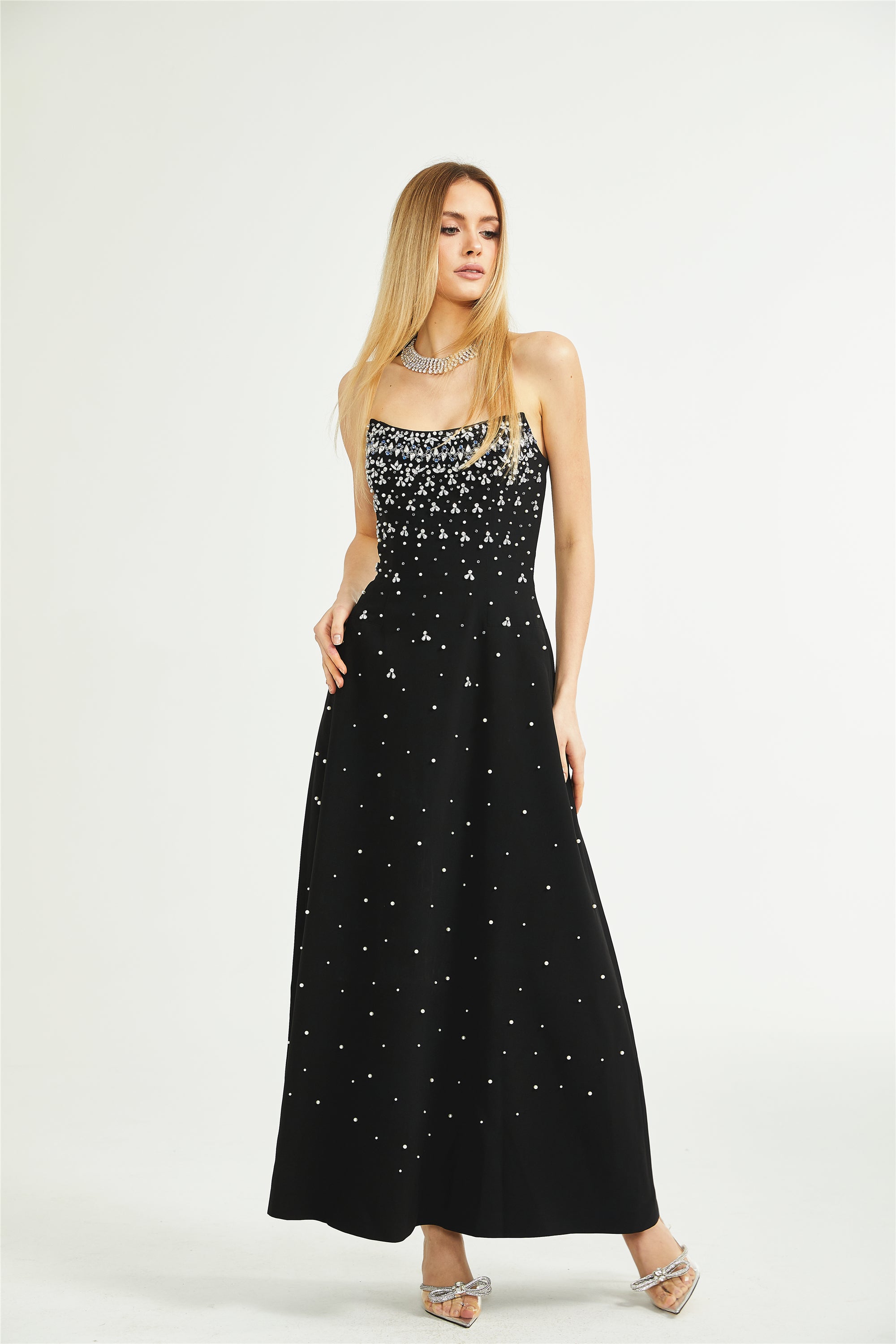 Vestido Maxi Adornado Para Noche De Gala Elegante Y Glamour