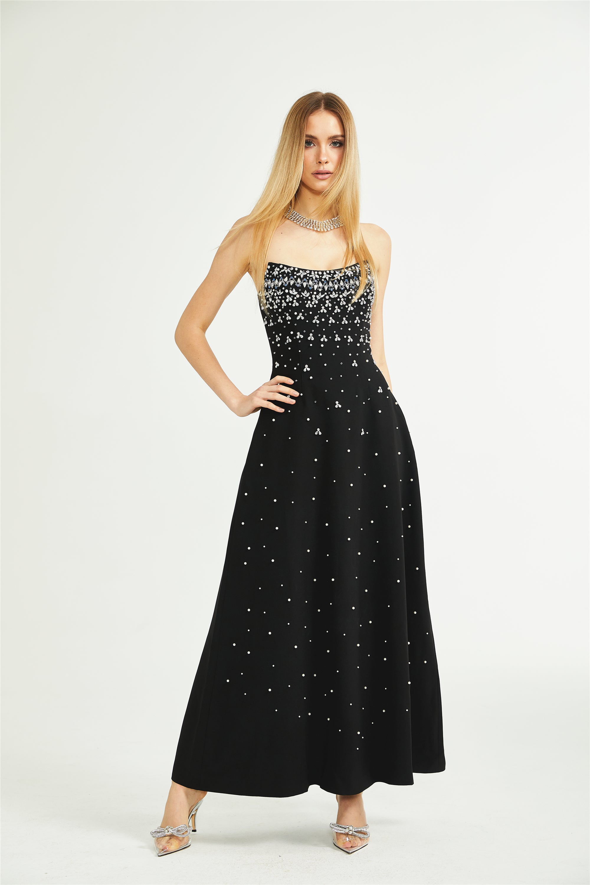 Vestido Maxi Adornado Para Noche De Gala Elegante Y Glamour