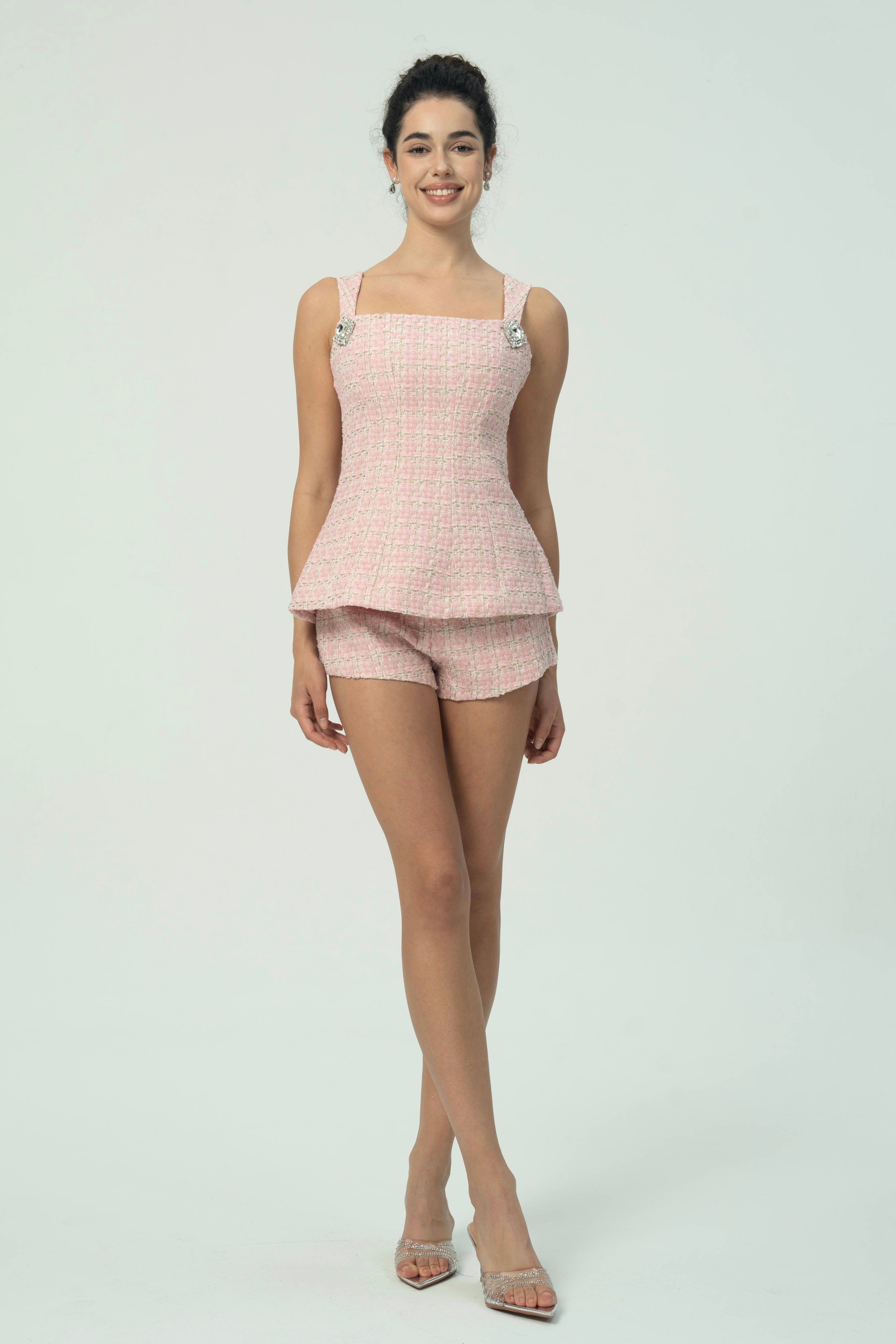 Conjunto Corto Rosa Tweed Con Detalle Lazo Doble Espalda