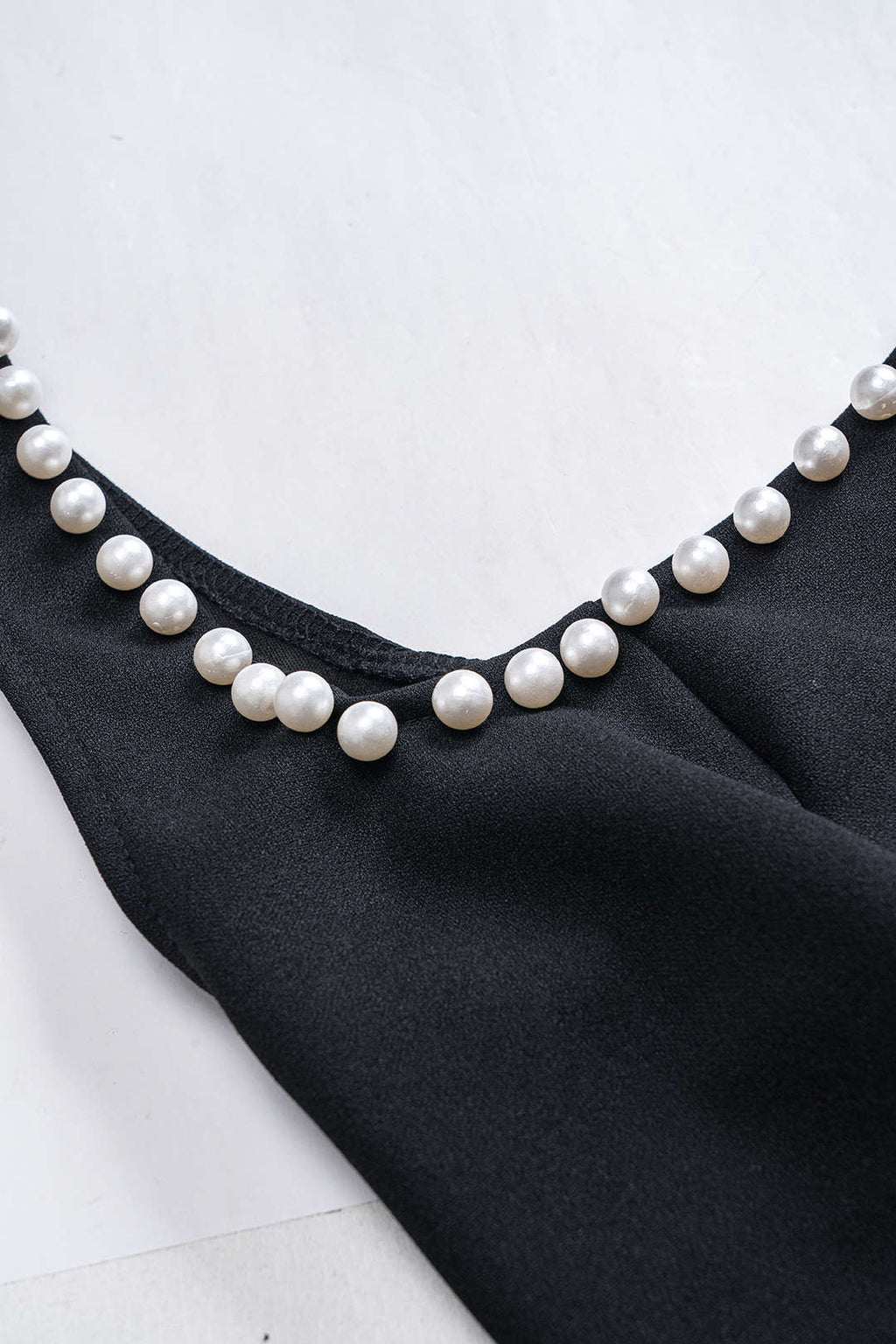 Vestido Mini Plisado Seda con Cremallera Frontal Minimalista