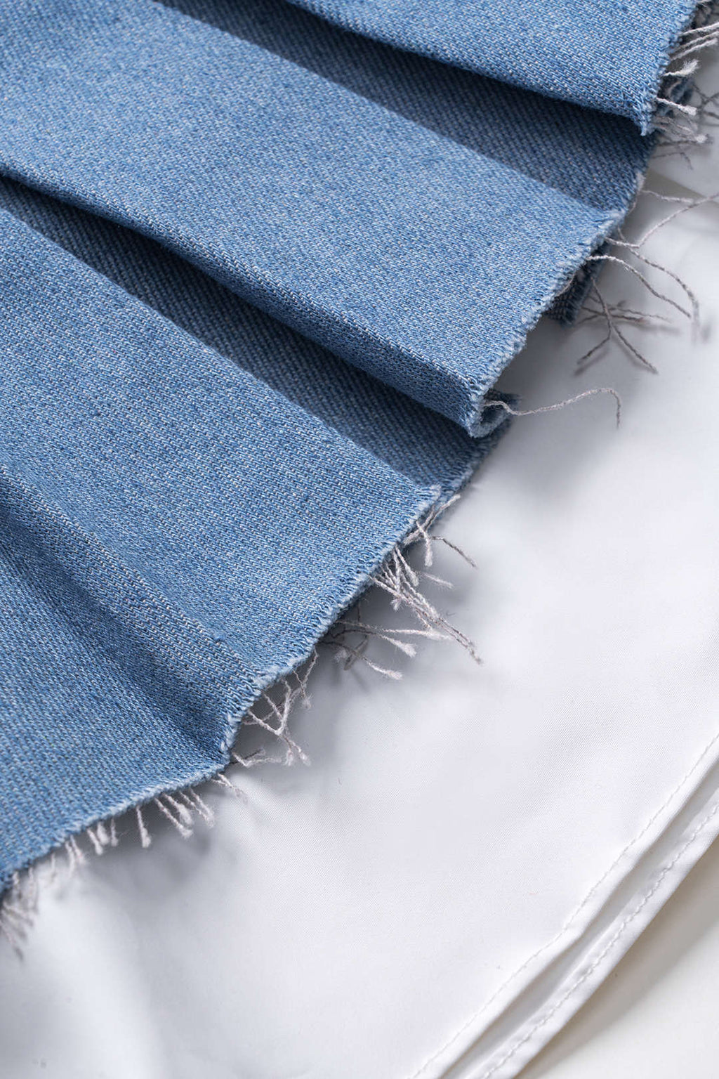 Falda Denim Plisada Patchwork Con Detalles De Panel