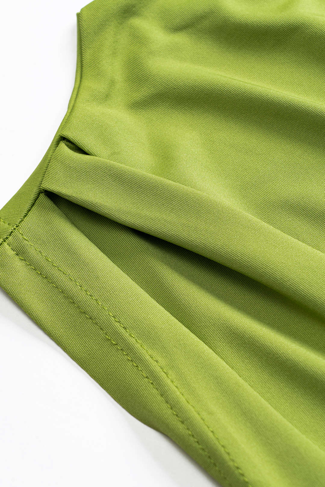 Vestido Mini Sin Mangas Con Volantes Y Detalles Metálicos