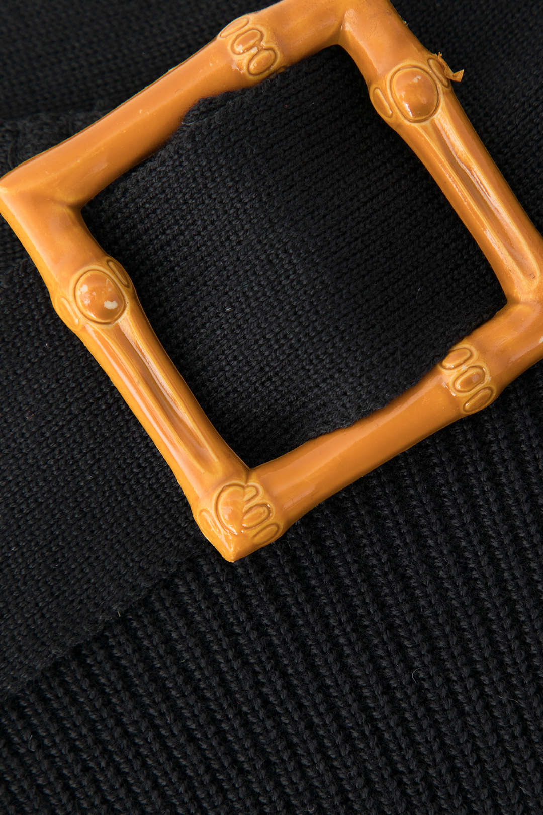 Conjunto Corto Cuello Cuadrado Punto Falda Midi Hebilla
