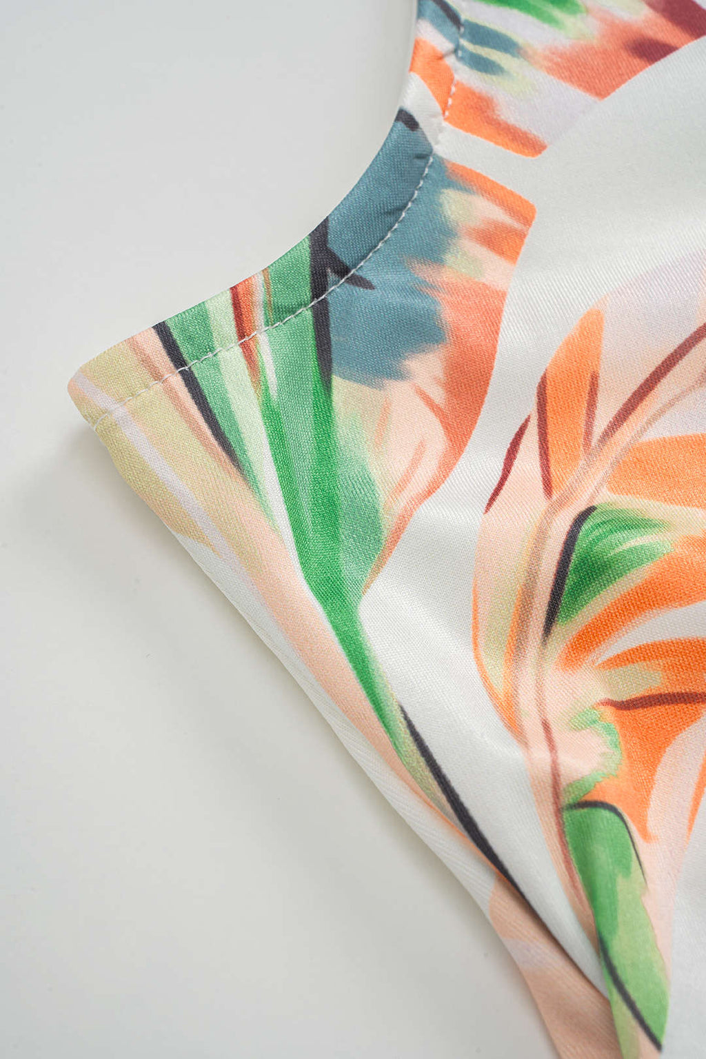 Vestido Midi Floral Sin Mangas Recortes De Hombros Rendija