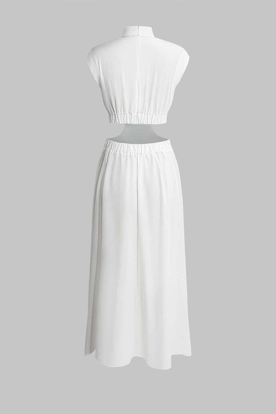 Vestido Maxi Plisado Con Cuello Alto Y Abertura Elegante