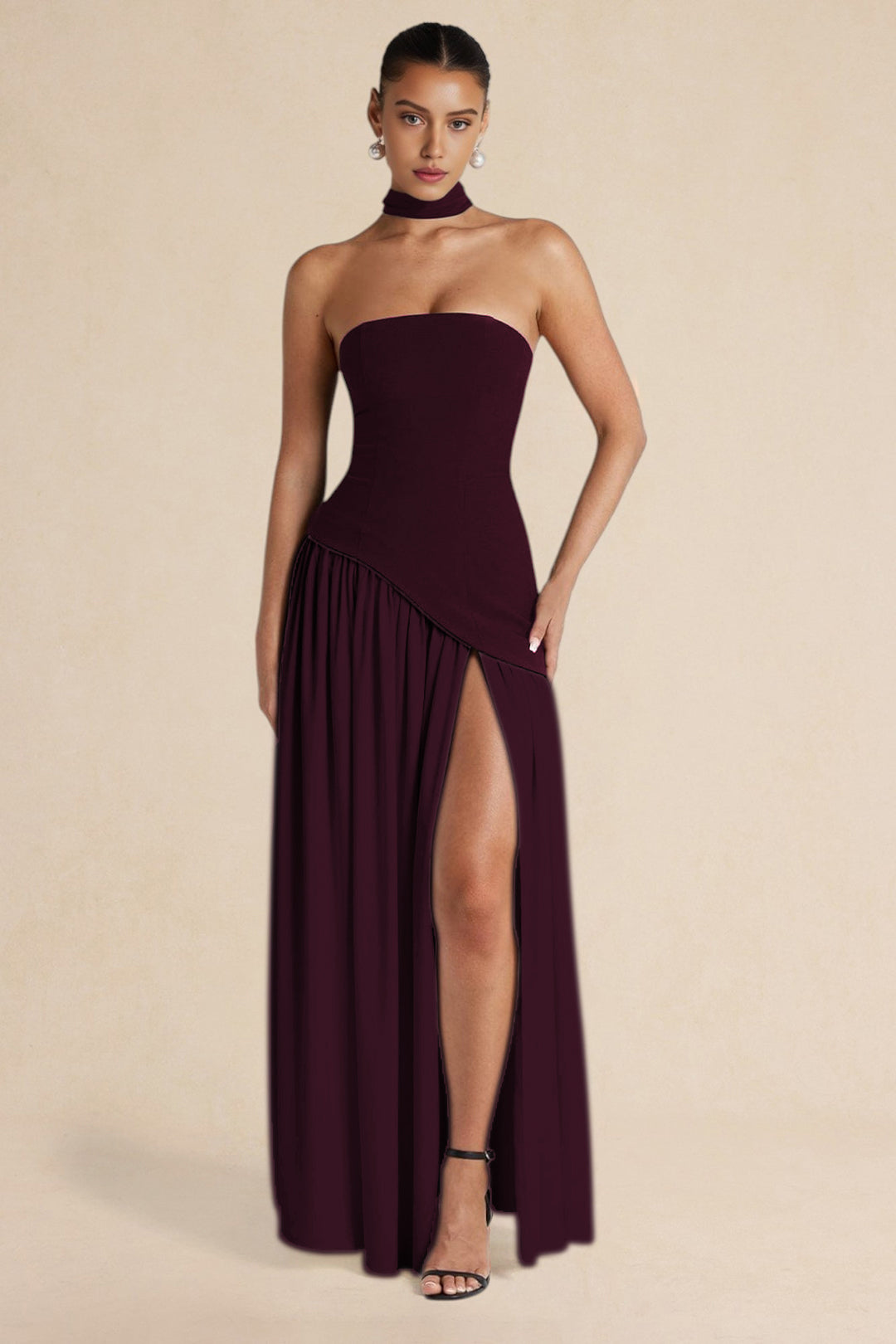 Vestido Maxi Satén Sin Tirantes Con Detalles Fruncidos