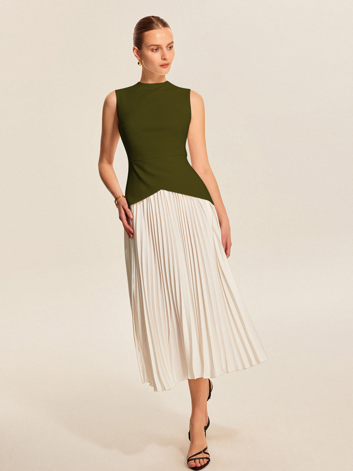 Vestido Plisado Sin Mangas Silueta Elegante Cuello Redondo
