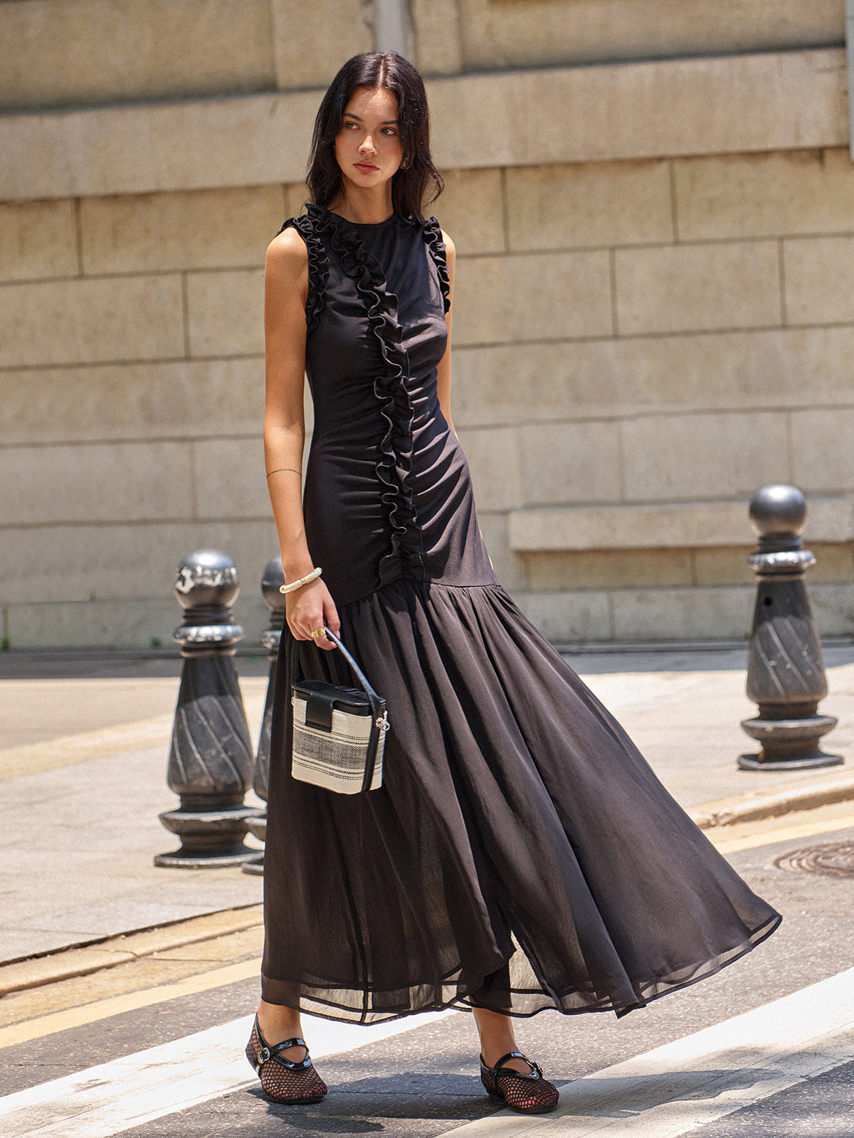 Vestido Maxi Esbelto Con Detalle Volante De Jersey Casual