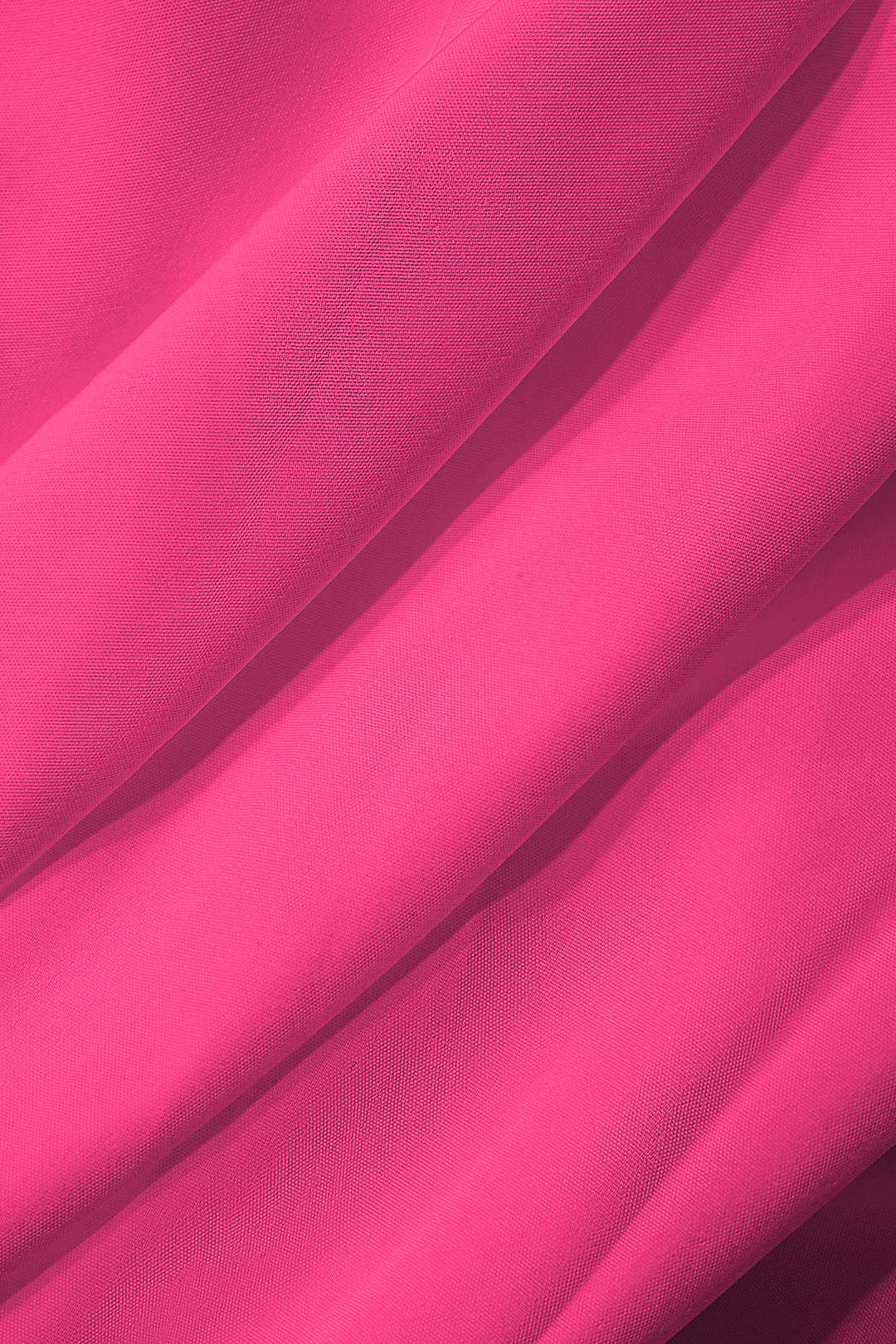 Vestido Maxi Plisado Con Cuello Alto Y Abertura Elegante