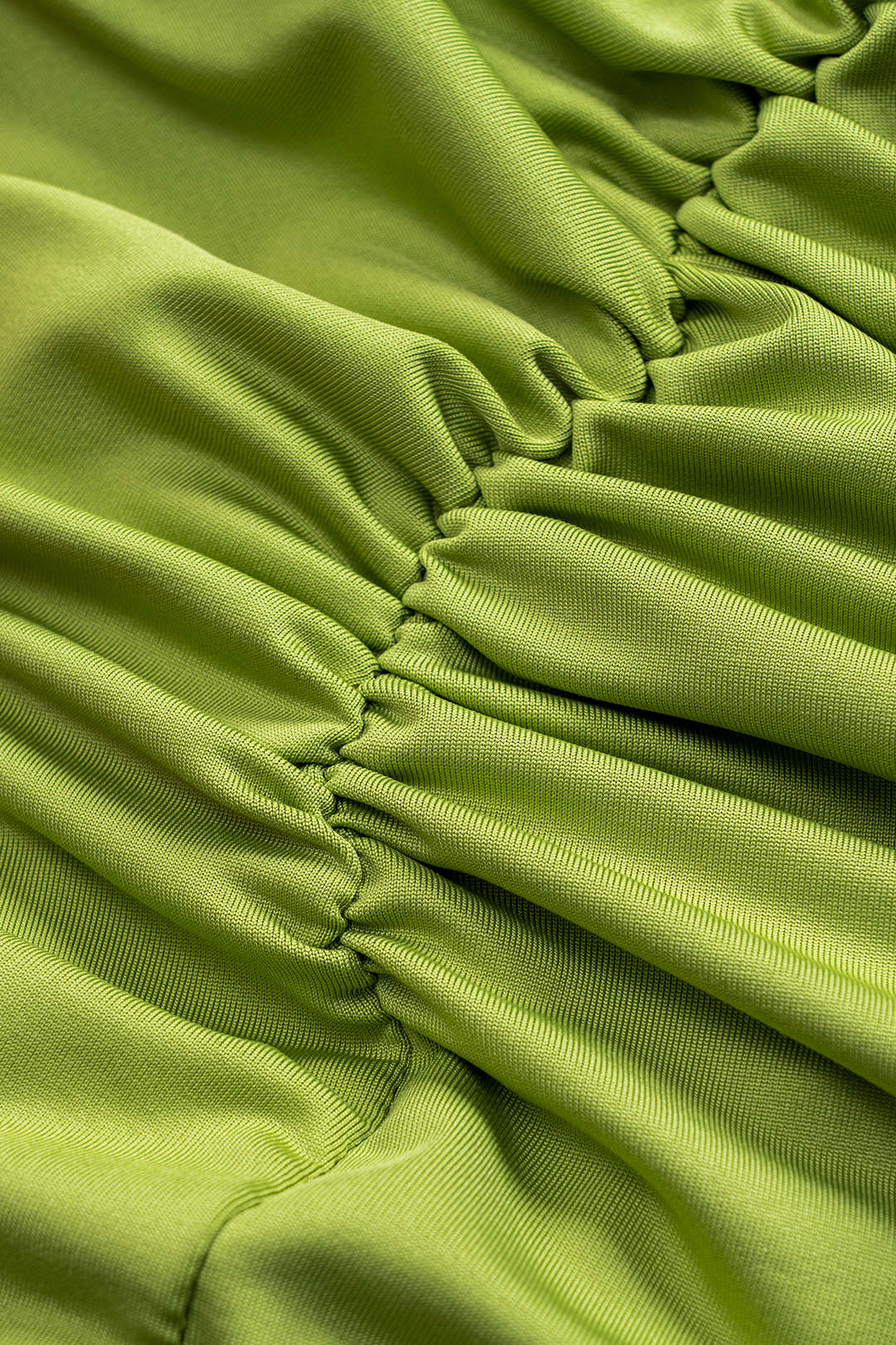 Vestido Mini Sin Mangas Con Volantes Y Detalles Metálicos
