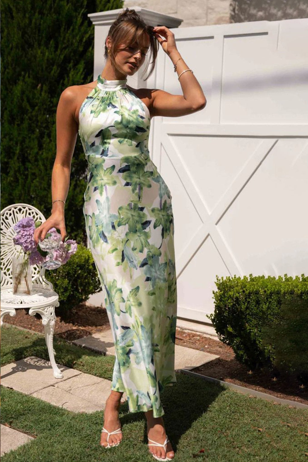 Vestido Midi Satin Halter Con Espalda Abierta Floral Gill